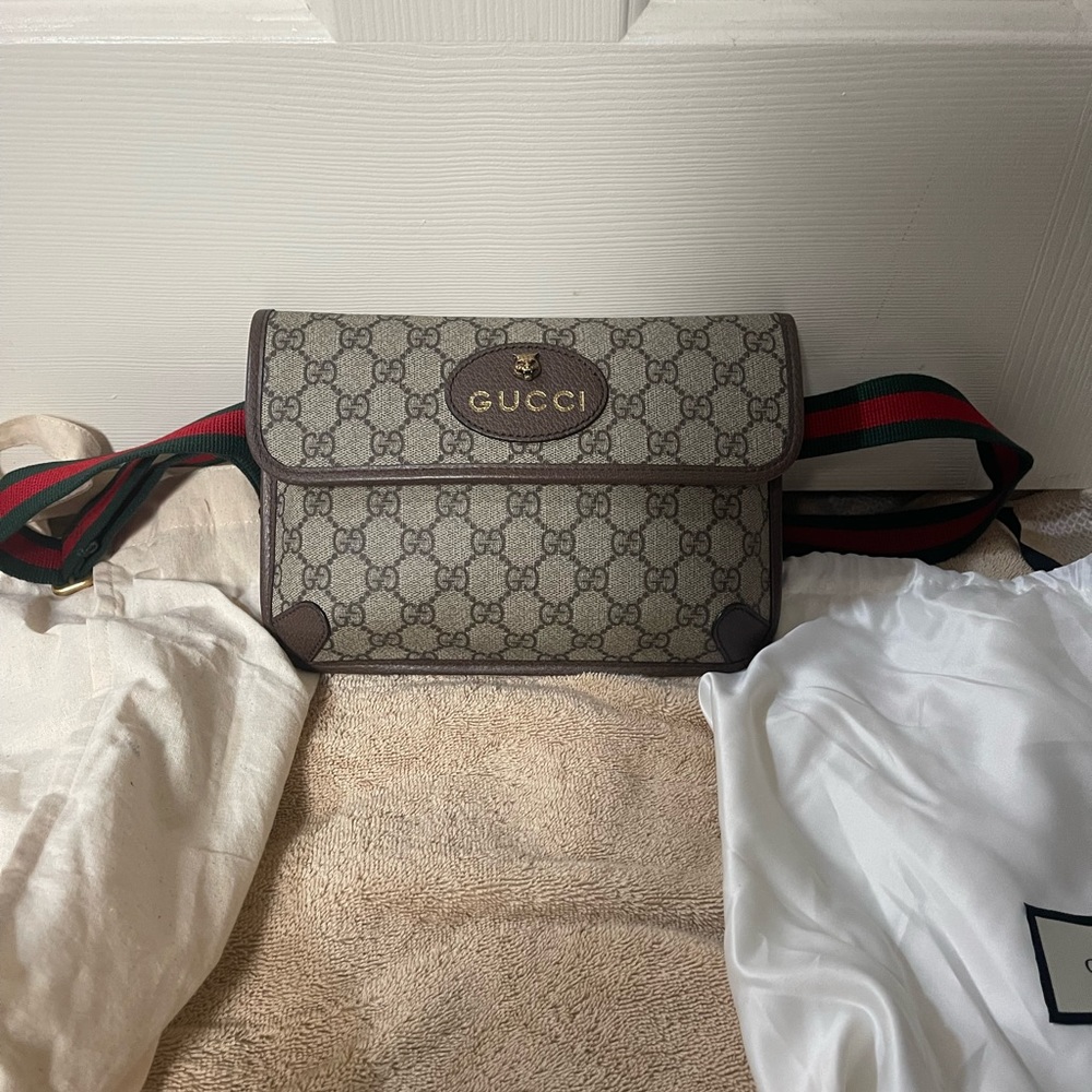 Gucci Neo Vintage GG Supreme Belt Bag